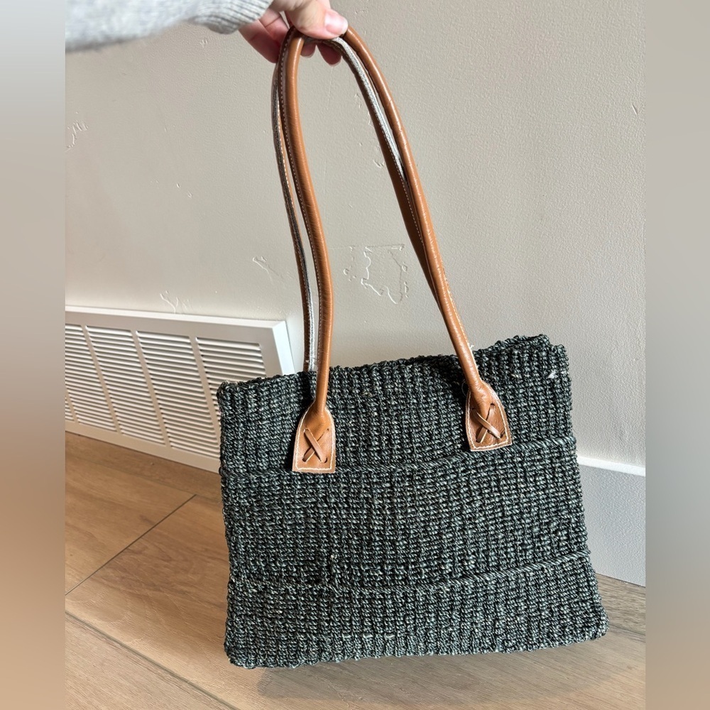 Black handmade natural weave women’s tote bag purse leather